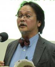photo of Dr Victor Paz